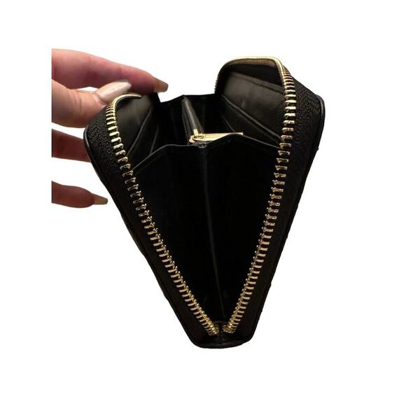 *NWOT PEONY SUPREME Wallet Luxury Black Quilted Leather Wallet Clutch Full Zip - Picture 7 of 7
